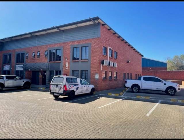 INDUSTRIAL PROPERTY TO RENT IN HENNOPSPARK